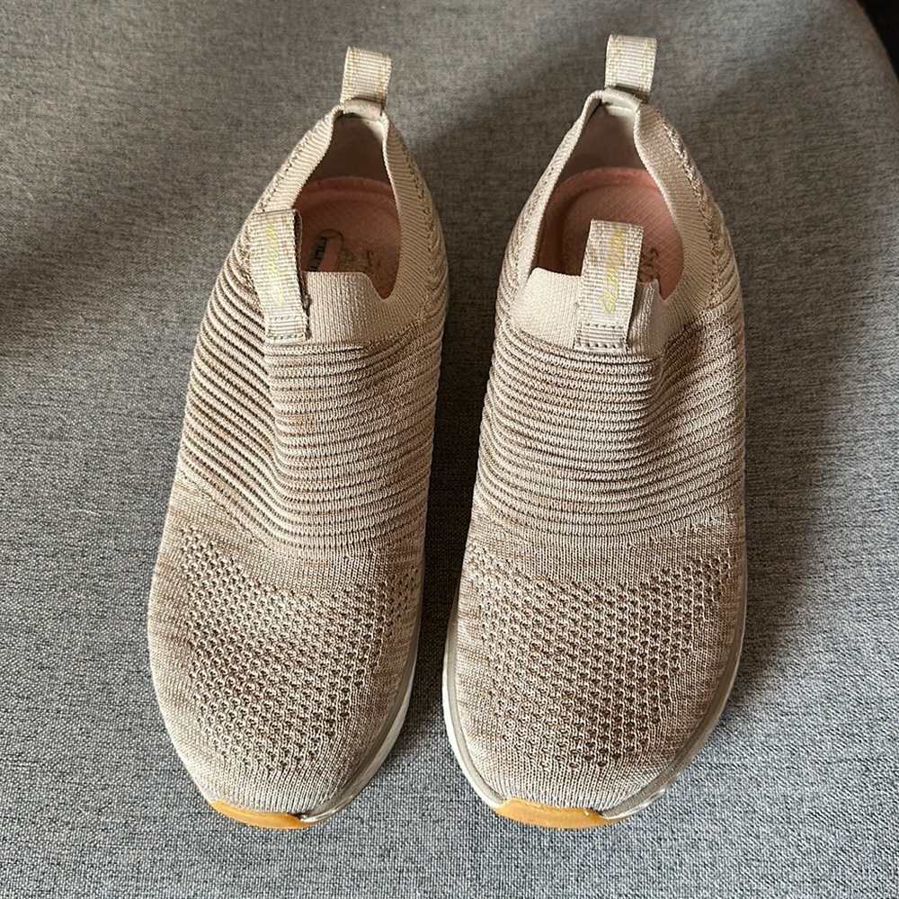 Skechers Stretch Fit Air Cooled Memory Foam Ultra Flex Taupe Women’s Shoes